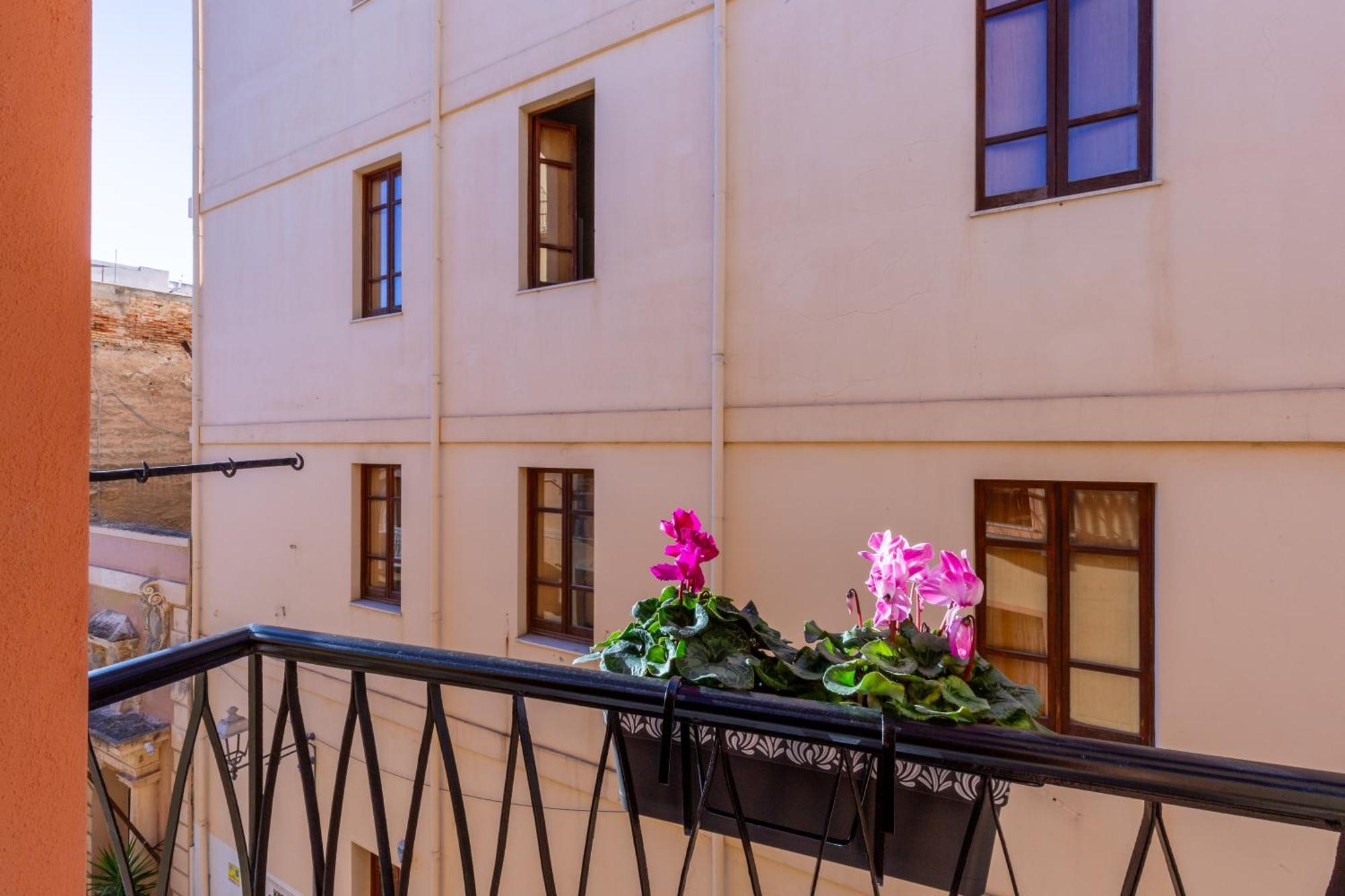 Mch-Marina Charming House Appartement Cagliari Buitenkant foto