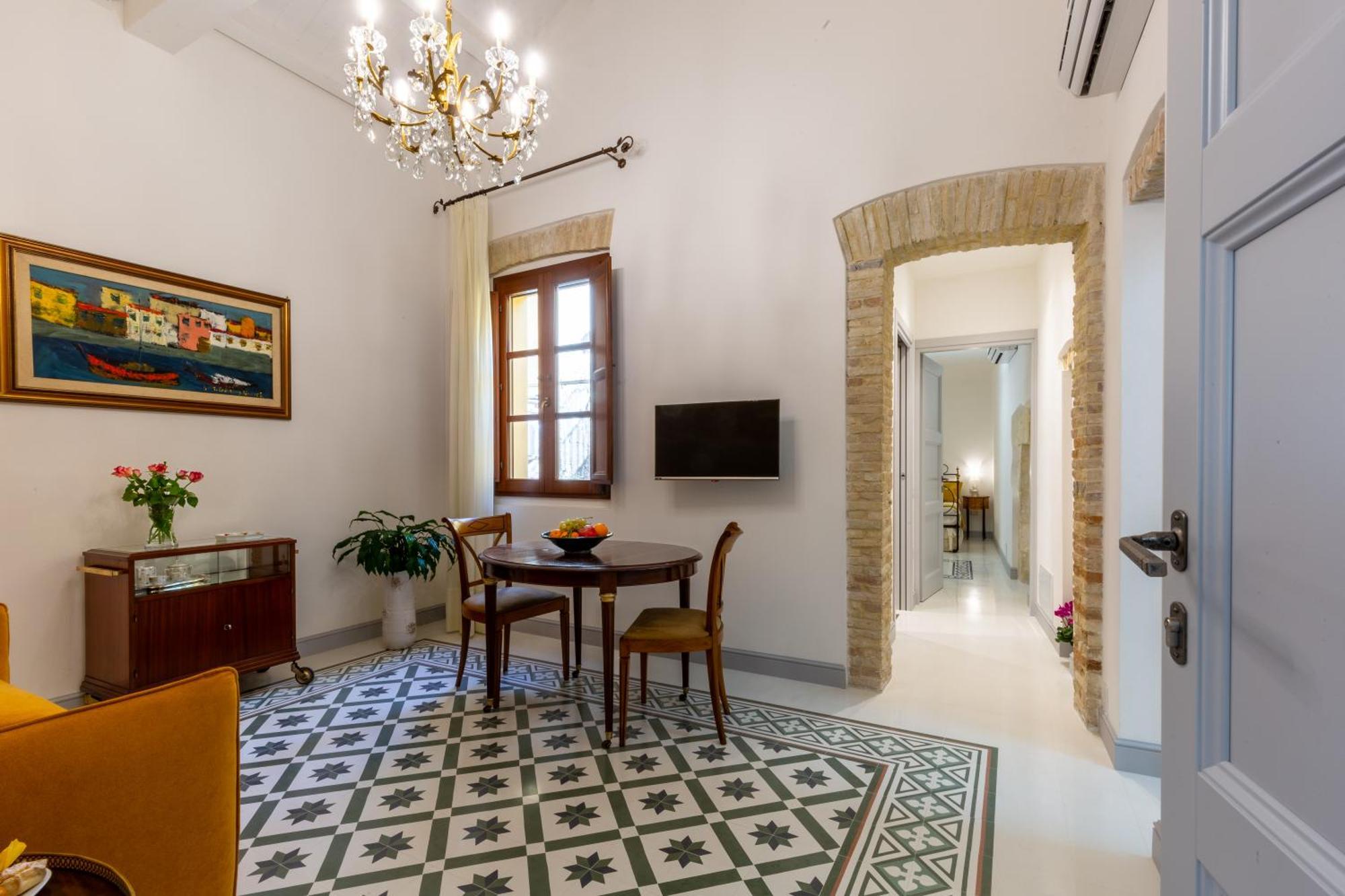 Mch-Marina Charming House Appartement Cagliari Buitenkant foto