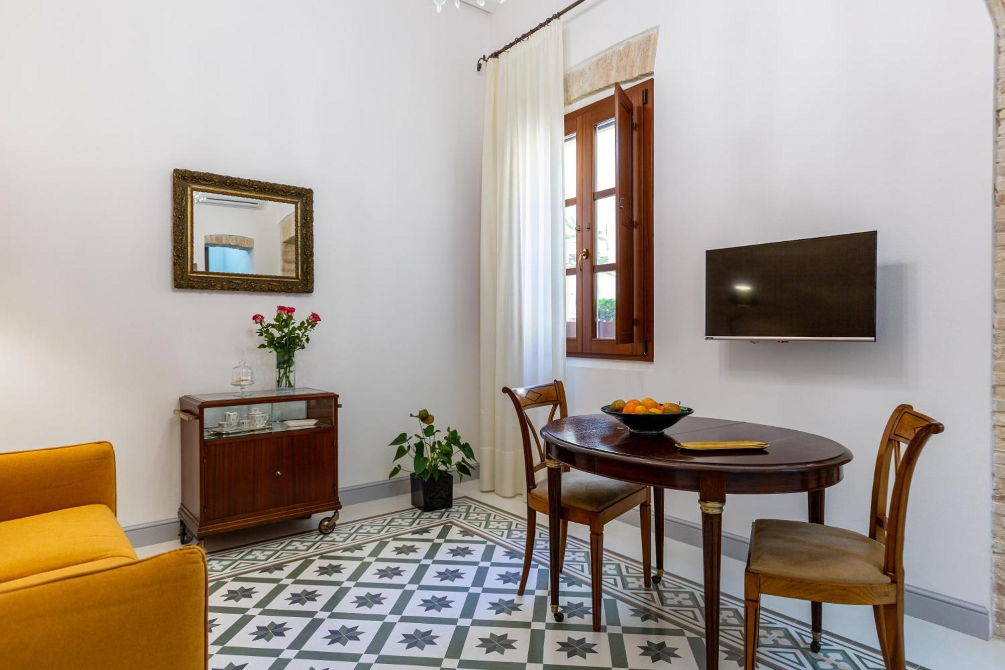 Mch-Marina Charming House Appartement Cagliari Buitenkant foto